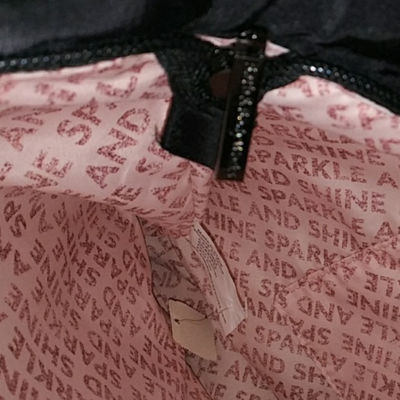 Handbag - Picture 3 of 3